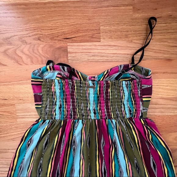 Billlabong summer dress with adjustable spaghetti straps - Picture 3 of 4